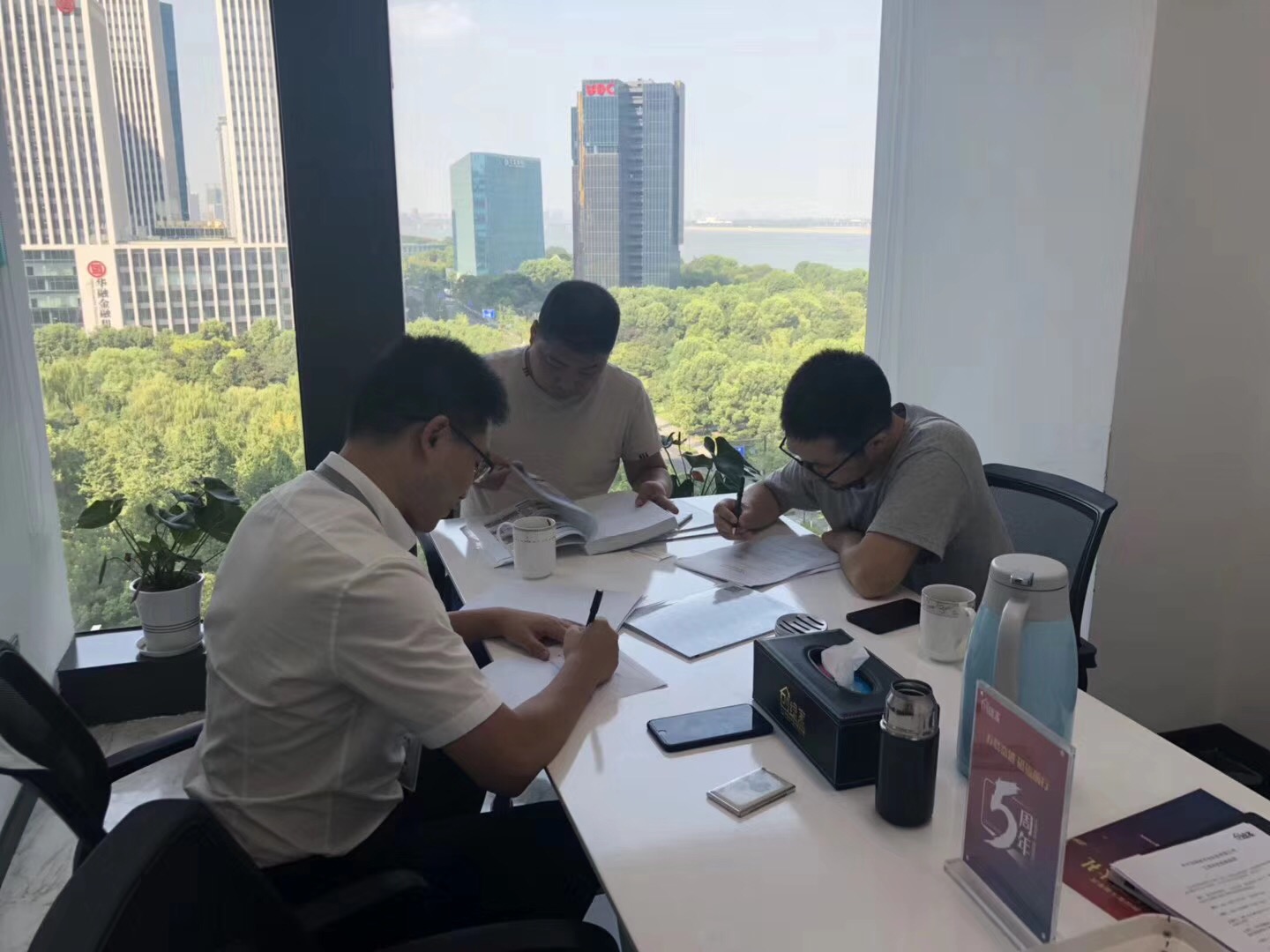 熱烈祝賀于總兄弟簽約創綠家金華市縣級代理！